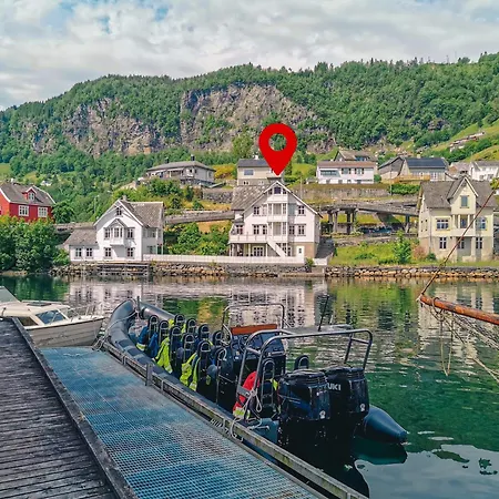 Nortorp, Stort Hus Med Egen Brygge I Sentrum Villa