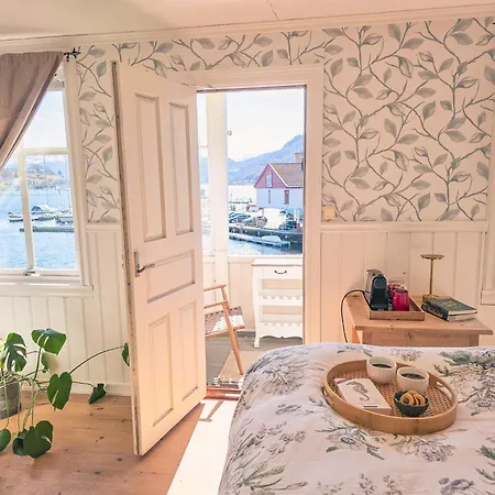 Villa Nortorp, Stort Hus Med Egen Brygge I Sentrum Kvam (Hordaland)