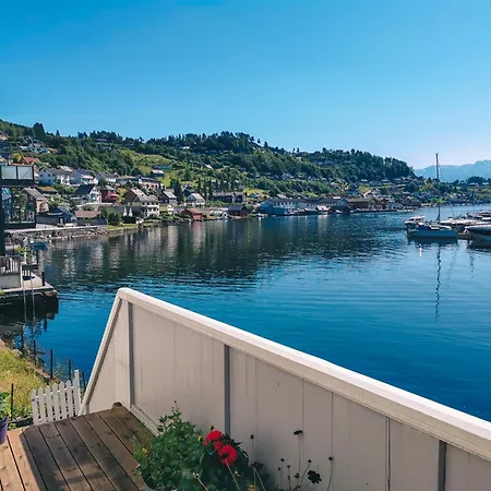 Nortorp, Stort Hus Med Egen Brygge I Sentrum Villa Kvam (Hordaland)