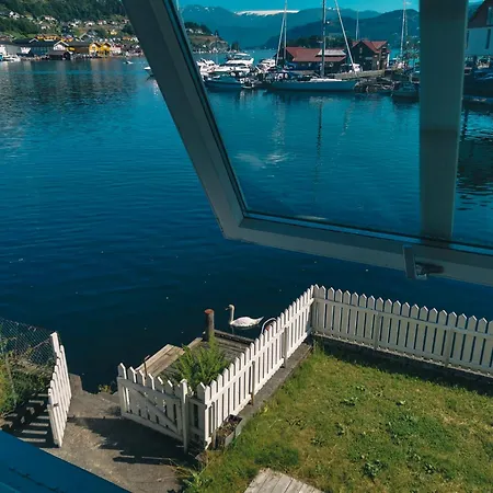 Villa Nortorp, Stort Hus Med Egen Brygge I Sentrum