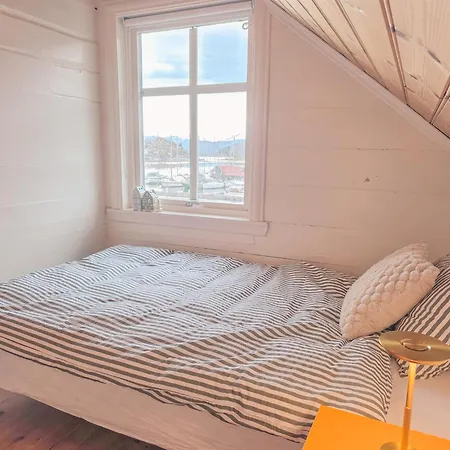Villa Nortorp, Stort Hus Med Egen Brygge I Sentrum *
