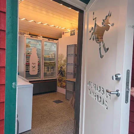 Nortorp, Stort Hus Med Egen Brygge I Sentrum Kvam (Hordaland)